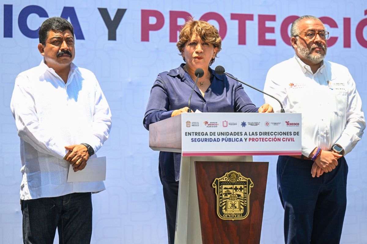 Delfina Gómez encabezó la Mesa de Seguridad con alcaldes de los 11 municipios de la EOO. Foto: Especial