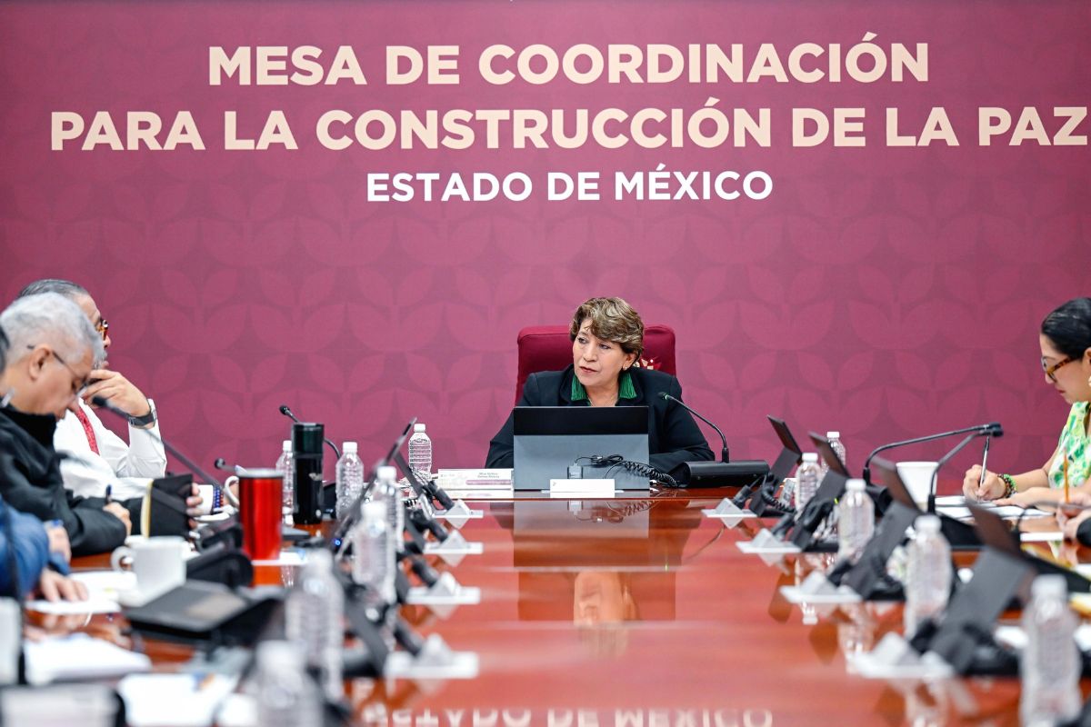 La gobernadora Delfina Gómez destacó que la baja en homicidios es fruto del trabajo entre niveles de gobierno. Foto: Especial