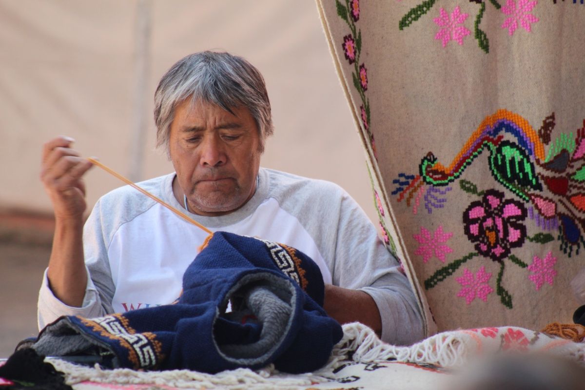 Manos Mágicas es una apuesta por dignificar el oficio artesanal como un pilar de identidad y desarrollo económico. Foto: Especial