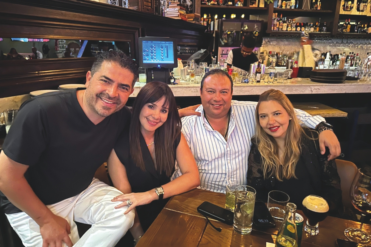 La Bocha renace y conquista con desayunos, cortes y su clásico piano bar