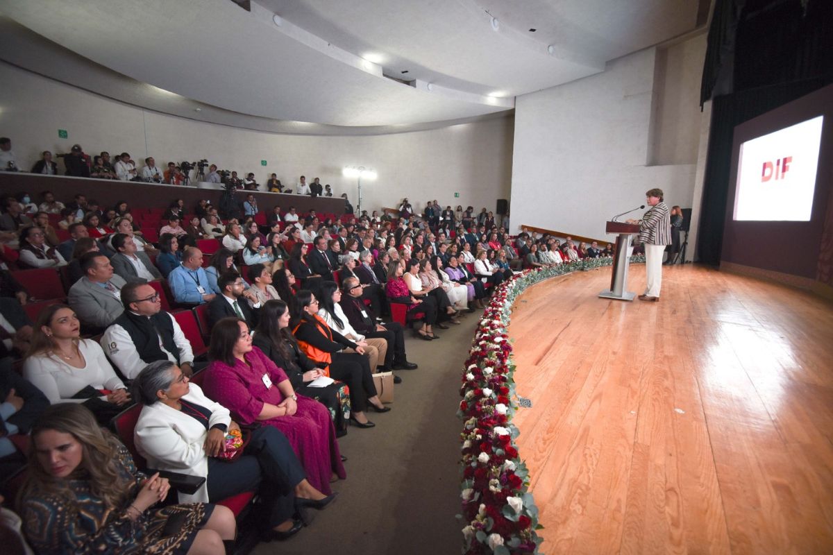 La Gobernadora llamó a construir políticas conjuntas que atiendan con empatía a las personas más vulnerables. Foto: Especial