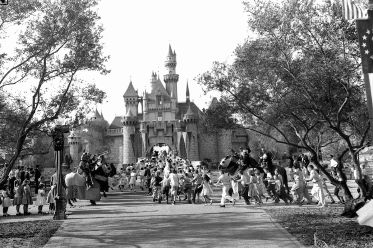 Disneyland en sus primeros días: la magia empezó con un caos. Foto: Especial