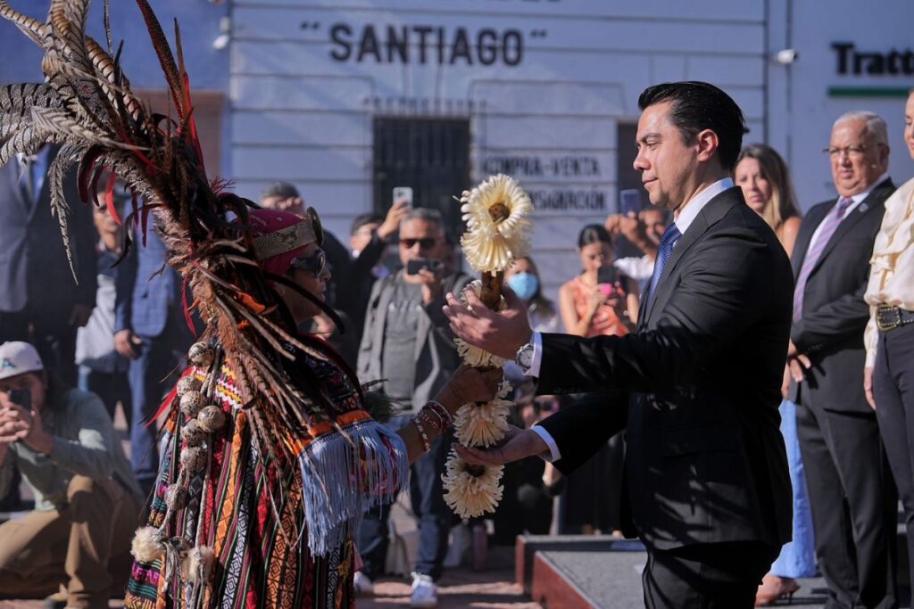 Felifer Macías conmemora 494 aniversario de Querétaro esta es la leyenda de la fundación 1