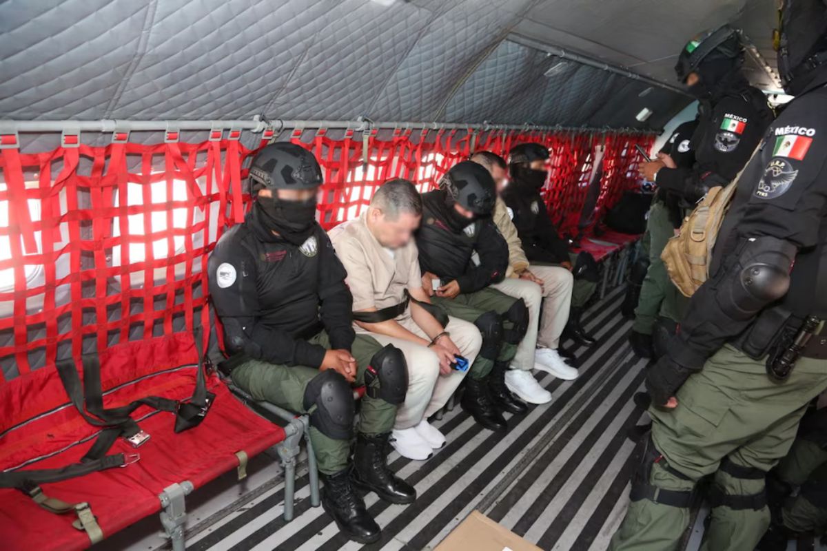 El traslado se ejecutó conforme a protocolos de derechos humanos y uso legítimo de la fuerza. Foto: @GabSeguridadMX