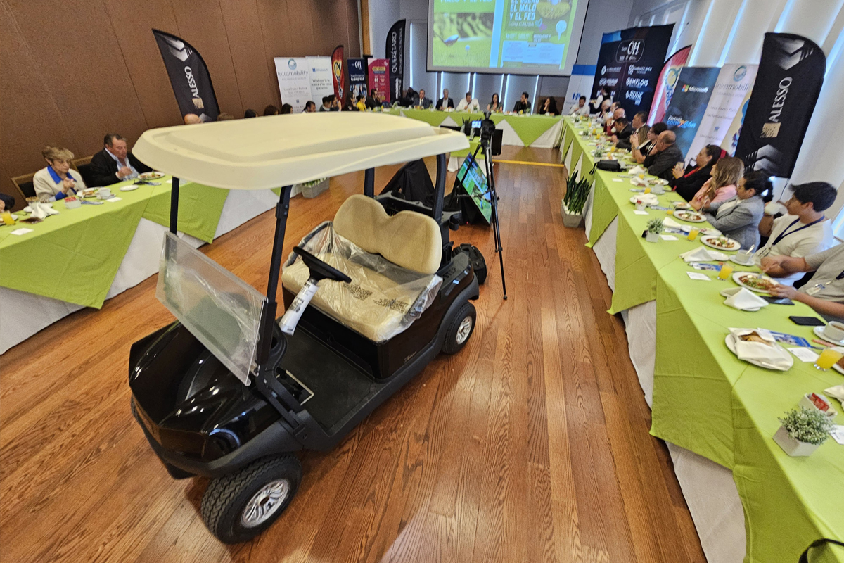 El golf se convierte en solidaridad junto a Corazones Mágicos / Foto: Armando Vázquez 