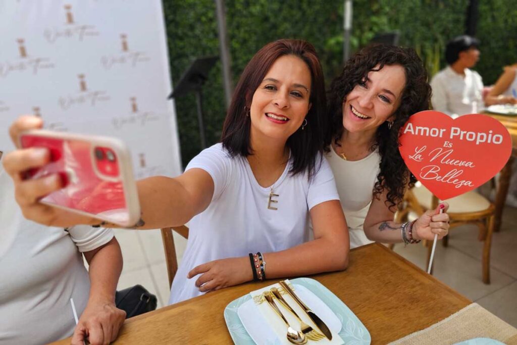 La empresaria Marcela Torreblanca presentó la nueva línea de productos de skincare de White Tower