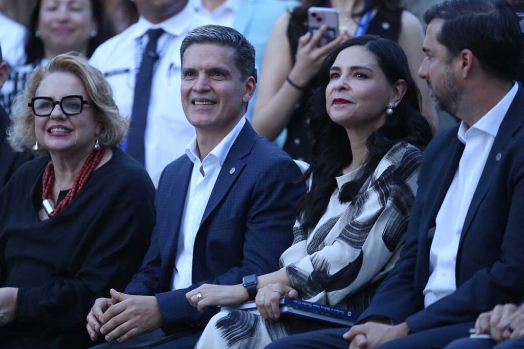 El Tec de Monterrey campus Querétaro inauguró un Campanario como parte de las celebraciones por su 50 aniversario