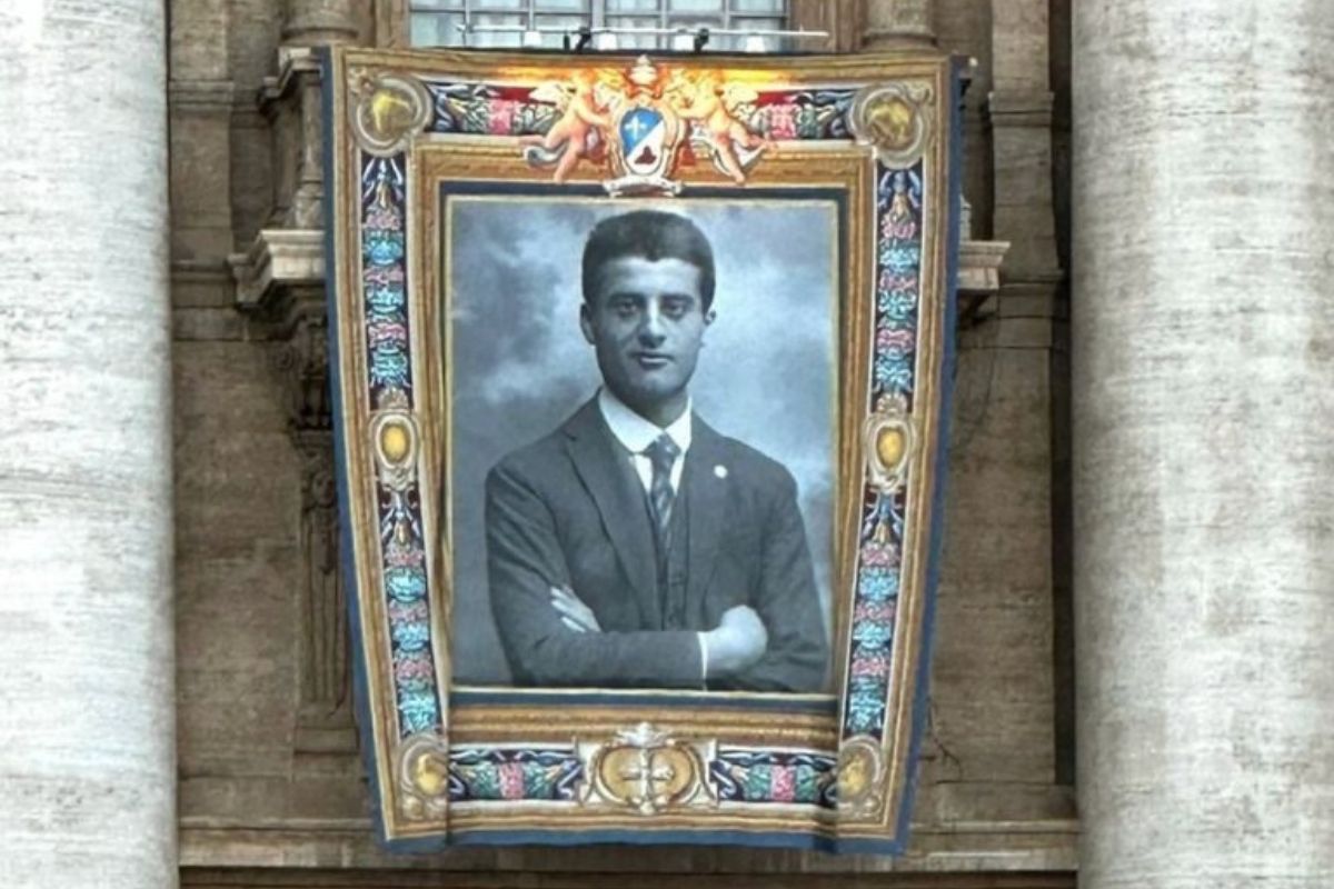 Pier Giorgio Frassati, canonizado junto a Carlo Acutis, fue un joven alpinista italiano reconocido por su compromiso con los pobres y su profunda espiritualidad. Foto: Especial