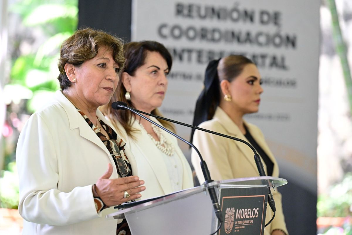 Delfina Gómez destacó en Morelos la reducción del 45% en robo de autos en el Estado de México. Foto: Especial