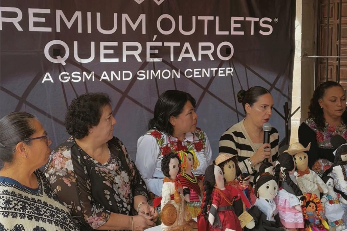 Van por la 3era Expo Muñecas Queretanas en Premium Outlets Querétaro