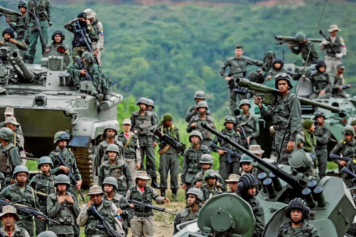 Despliegue de tropas y equipos militares en Venezuela. Foto: Especial