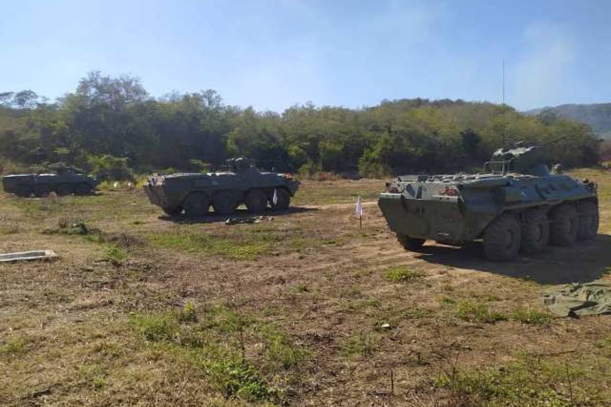 Vehículos y armamento histórico y moderno de la Fuerza Armada. Foto: Especial