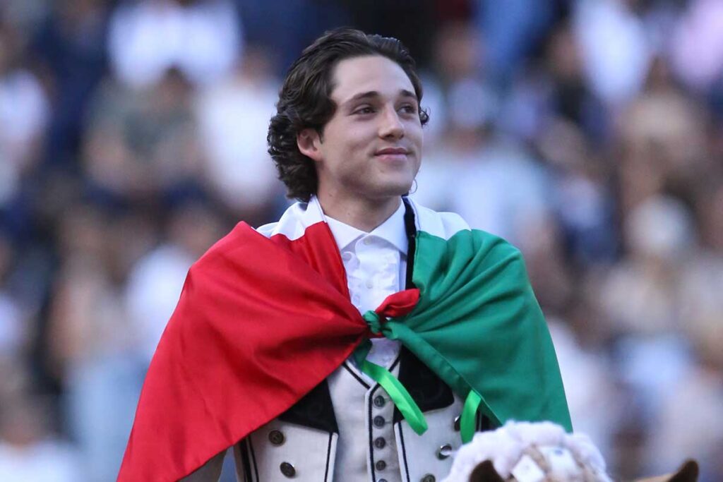 Provincia Juriquilla festejo el grito de Independencia con una gran corrida de toros