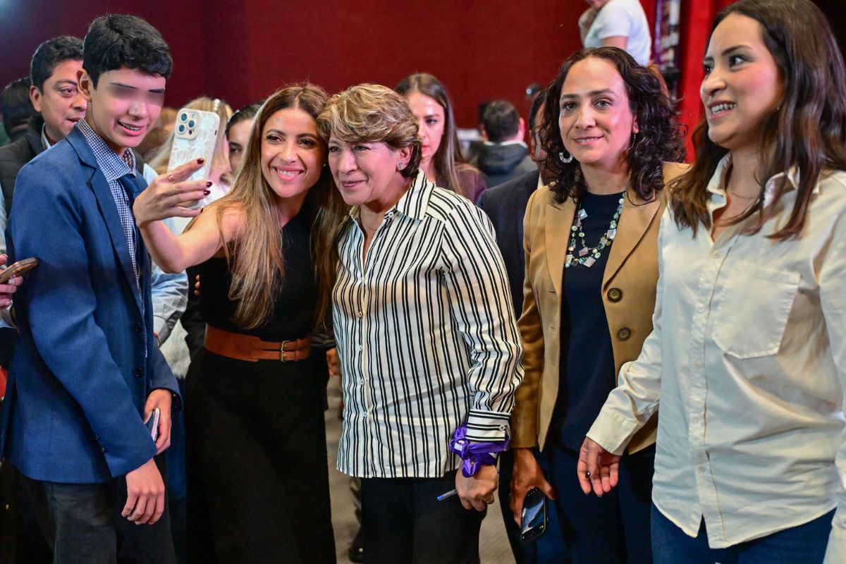 La Gobernadora Delfina Gómez durante el lanzamiento de #EnRedesNoTeEnredes. Foto: Especial