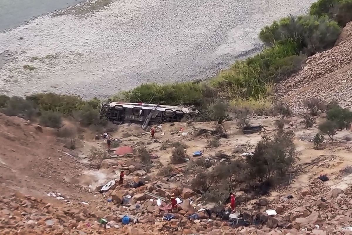 Autoridades investigan si la velocidad y la fatiga del conductor influyeron en el siniestro. Foto: Especial