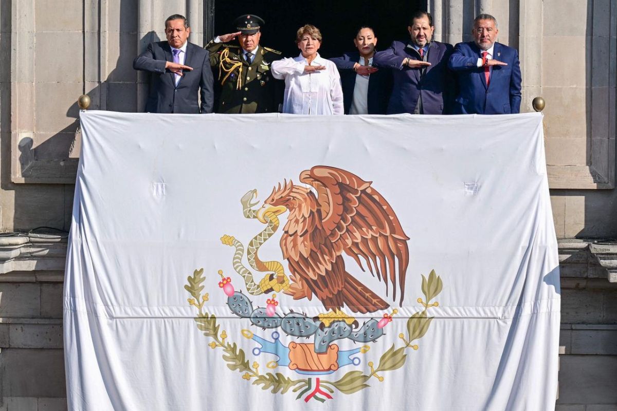 La Gobernadora Delfina Gómez encabeza el regreso del desfile revolucionario en Toluca. Foto: Especial