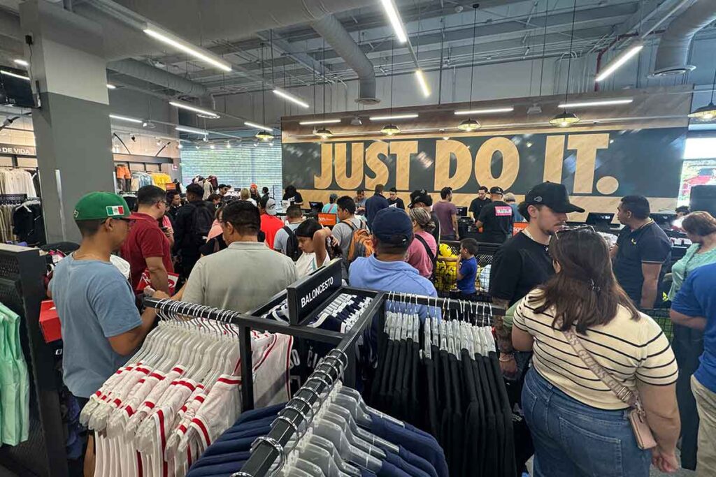 Premium Outlets Querétaro festejó un fin de semana de descuentos con el Premium Outlets Shopping Week