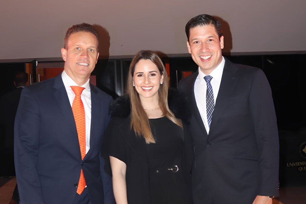 La Universidad Anáhuac Querétaro festejó la cena gala llamada Tejiendo memorias e hilando historias impulsando oportunidades de desarrollo