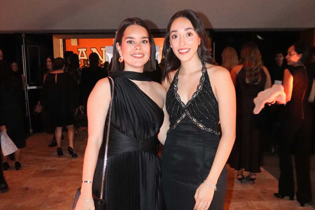 La Universidad Anáhuac Querétaro festejó la cena gala llamada Tejiendo memorias e hilando historias impulsando oportunidades de desarrollo
