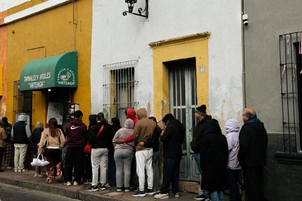 Arteaga la calle de Querétaro que se vuelve un símbolo de tamales este 2 de febrero