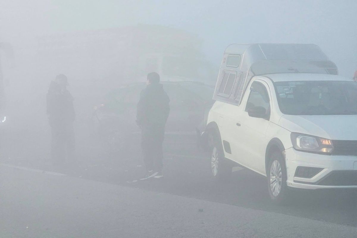 Densa neblina redujo la visibilidad en el Libramiento Bicentenario la mañana del accidente. Foto: Especial