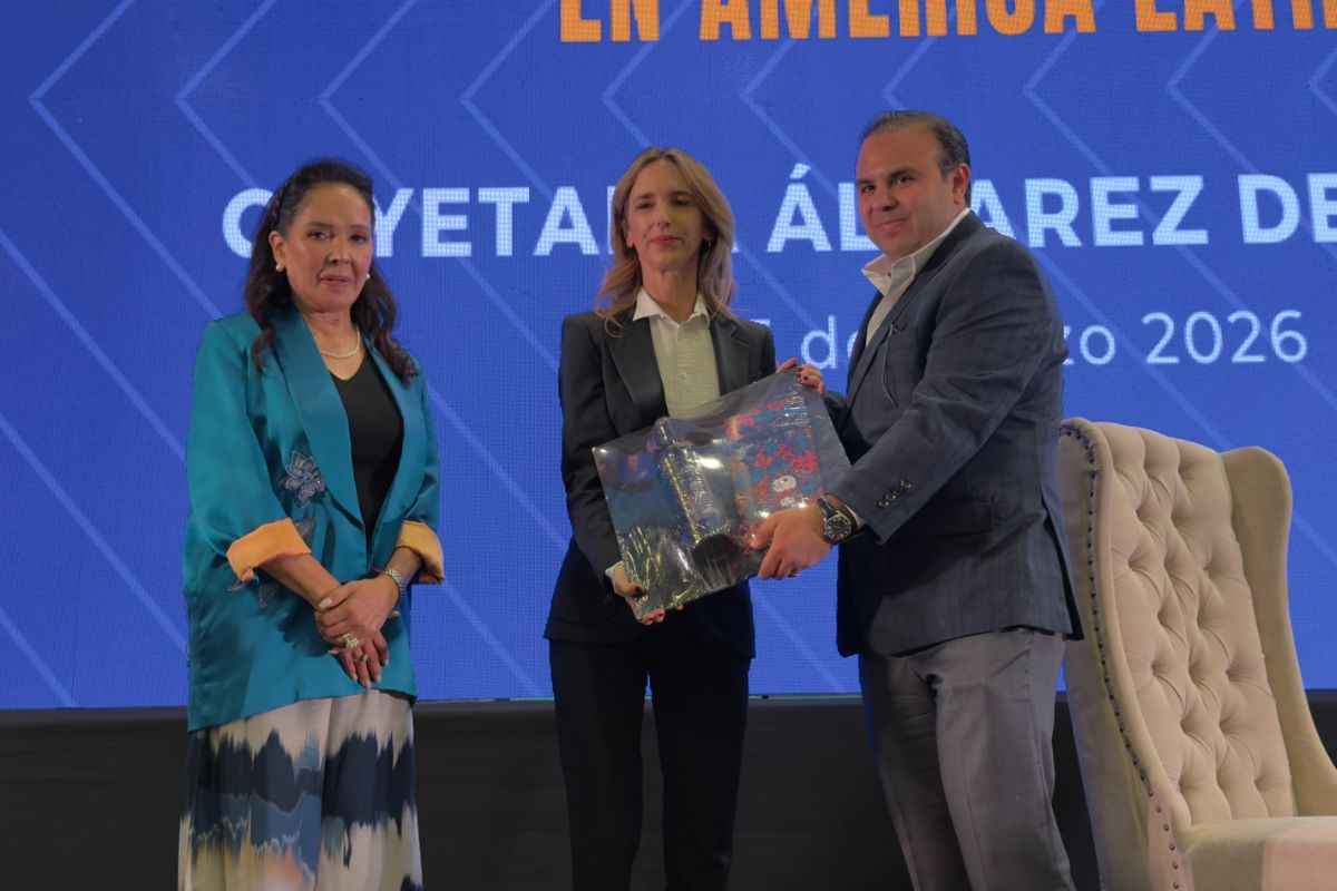 Cayetana A?lvarez advierte desde Quere?taro sobre riesgos para la democracia en Me?xico