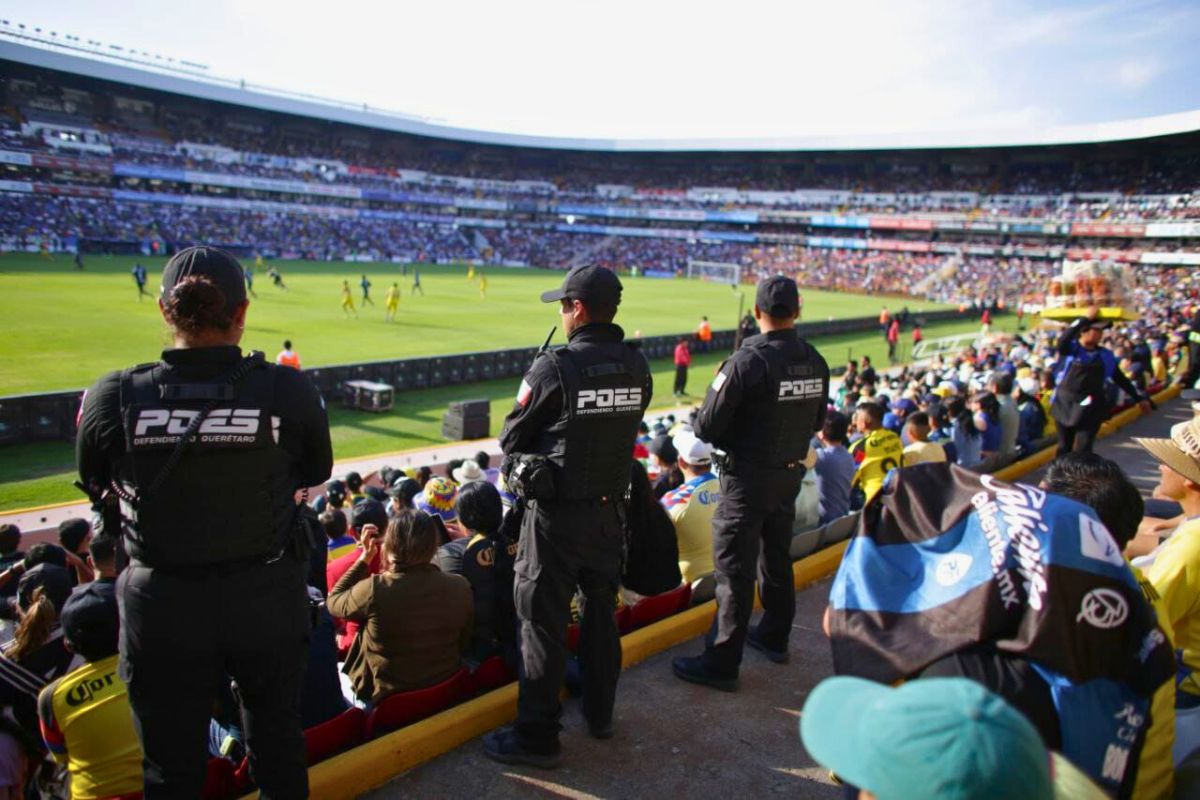 Prevalece ambiente familiar durante partido Querétaro vs América