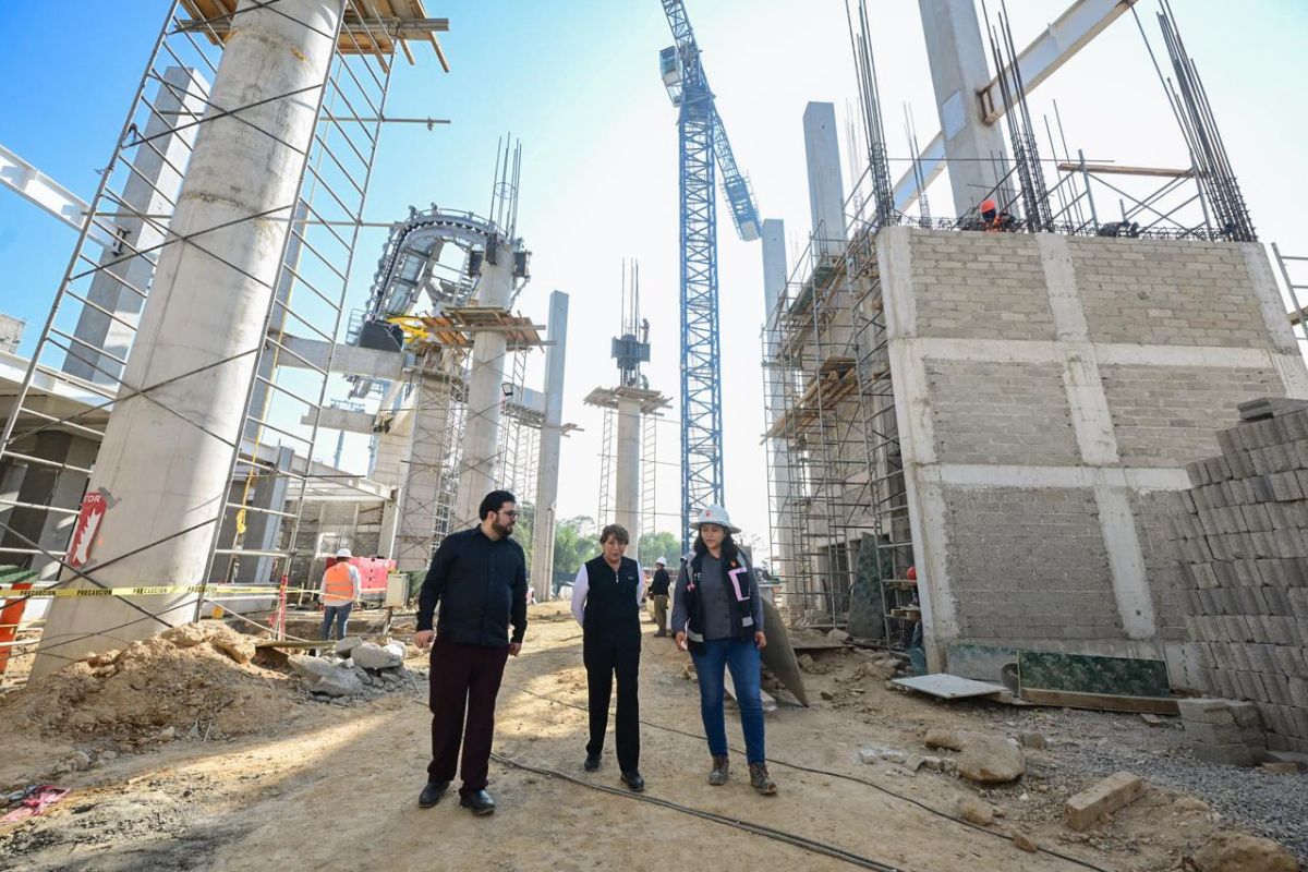 El recorrido incluyó revisión de estaciones y estructuras principales del proyecto. Foto: Especial