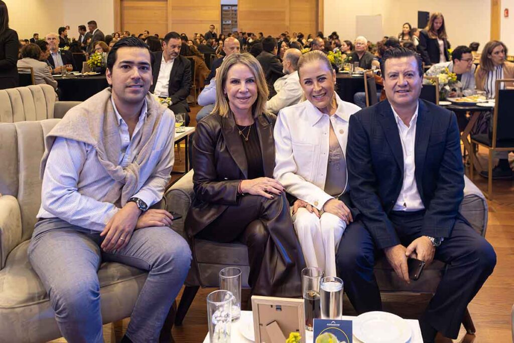 La desarrolladora CIEN Grupo Inmobiliario presenta el Multicomercial Querétaro durante una ceremonia solemne