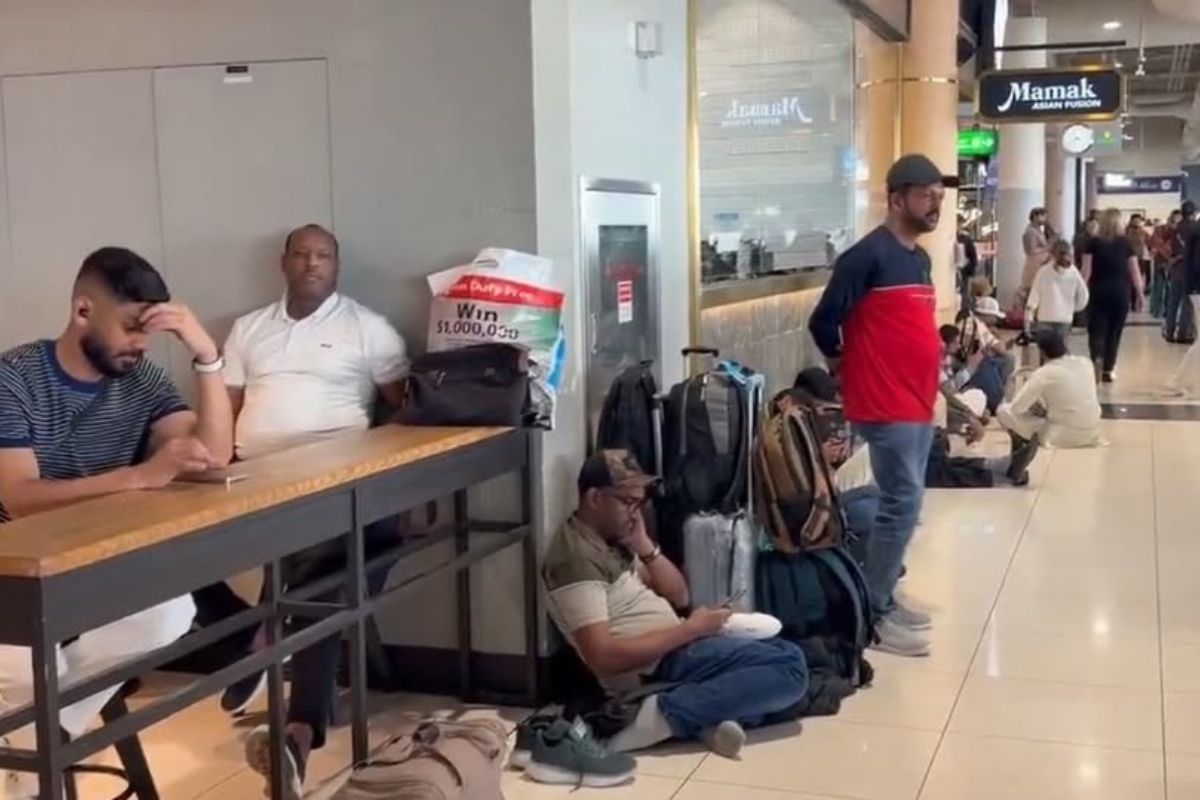 Miles de pasajeros quedaron varados por cancelaciones masivas. Foto: Especial