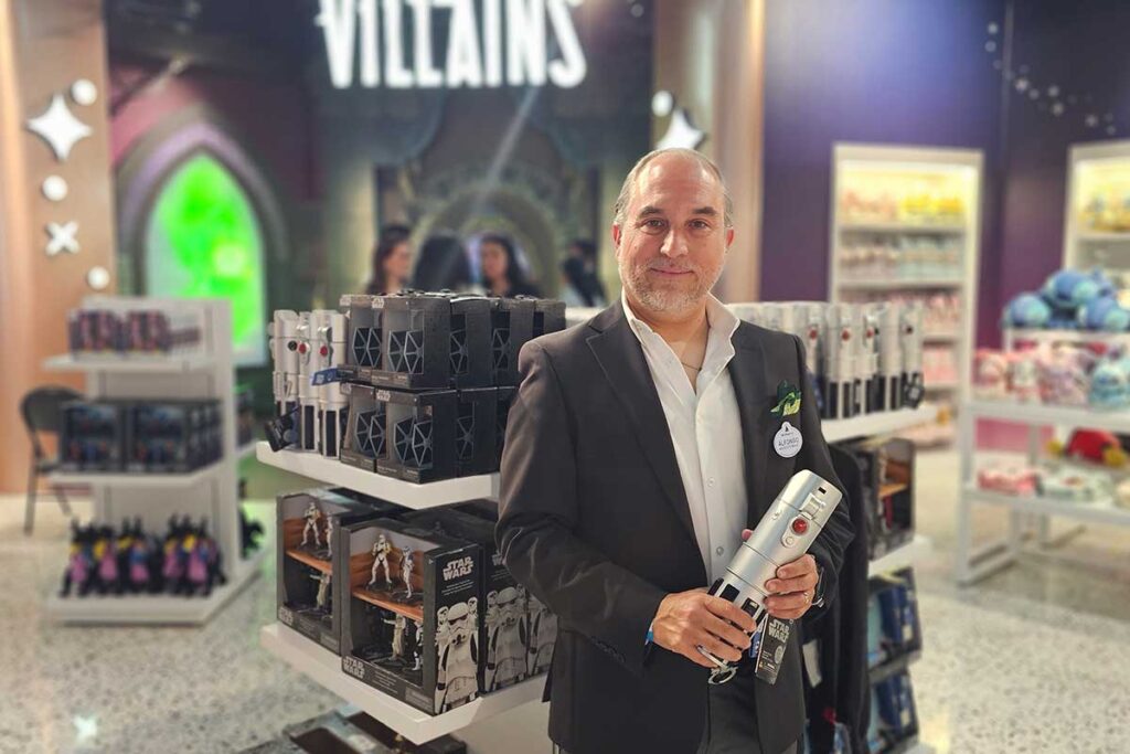 Inauguración de la primera Disney Store Querétaro