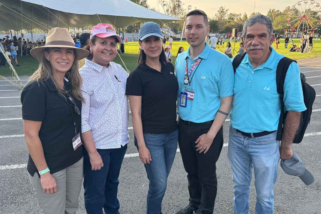 La Escuela Americana de Querétaro John F. Kennedy festejó la kermés JFK donde convocó a padres de familia y alumnos