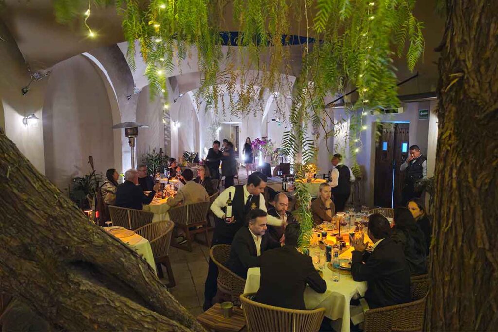 El reconocido grupo restaurantil Grupo LAMAJA inaugura su nuevo restaurante de cocina mexicana contemporánea Larriera