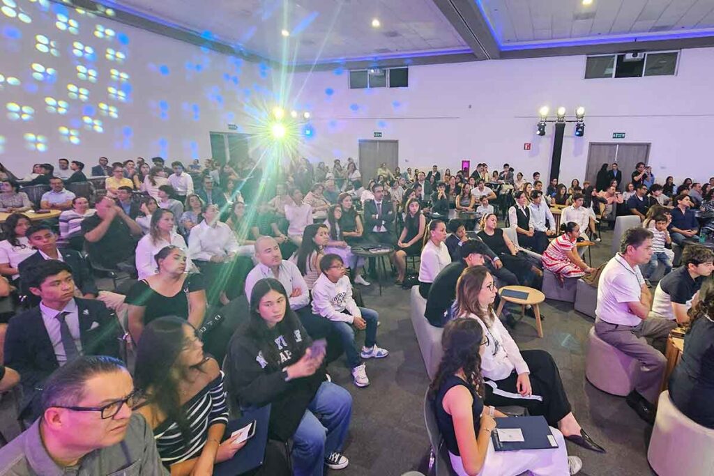 El Tecnológico de Monterrey campus Querétaro celebró la Ceremonia de la Beca al Talento Académico PrepaTec