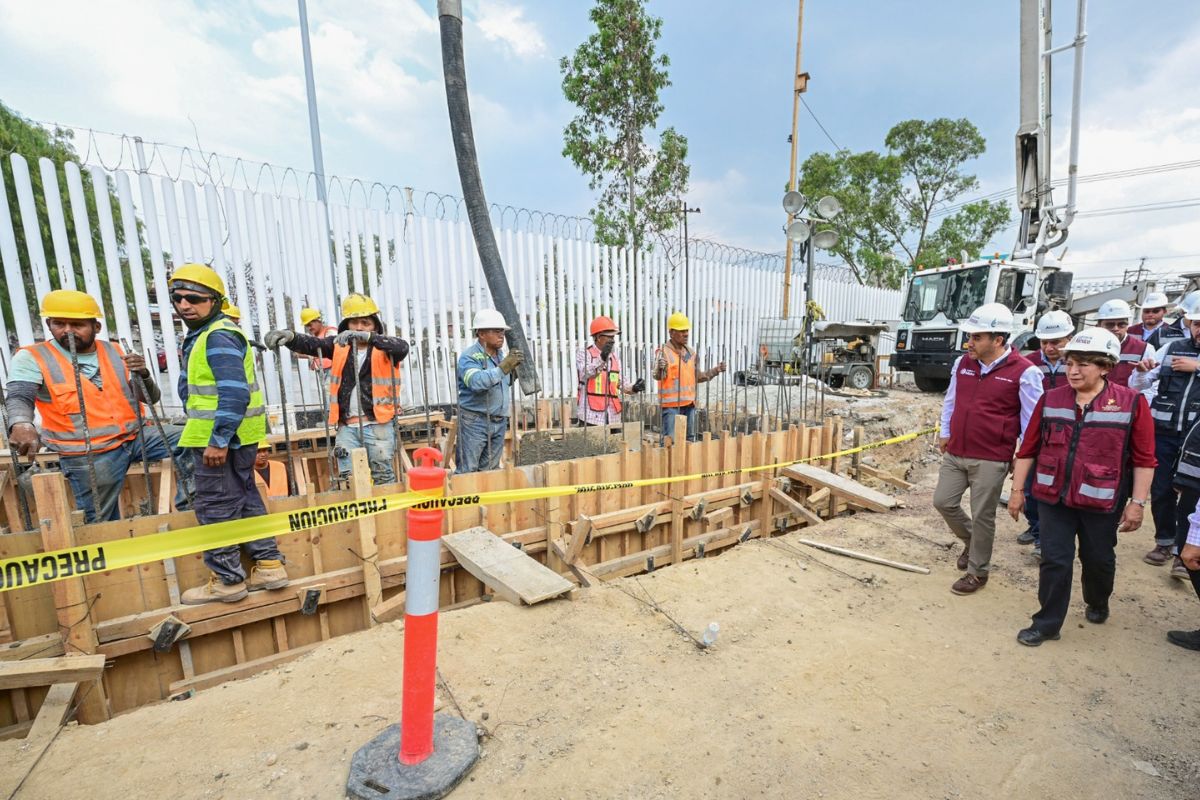 Delfina Gómez supervisó la obra hidráulica en Nezahualcóyotl. Foto: Especial