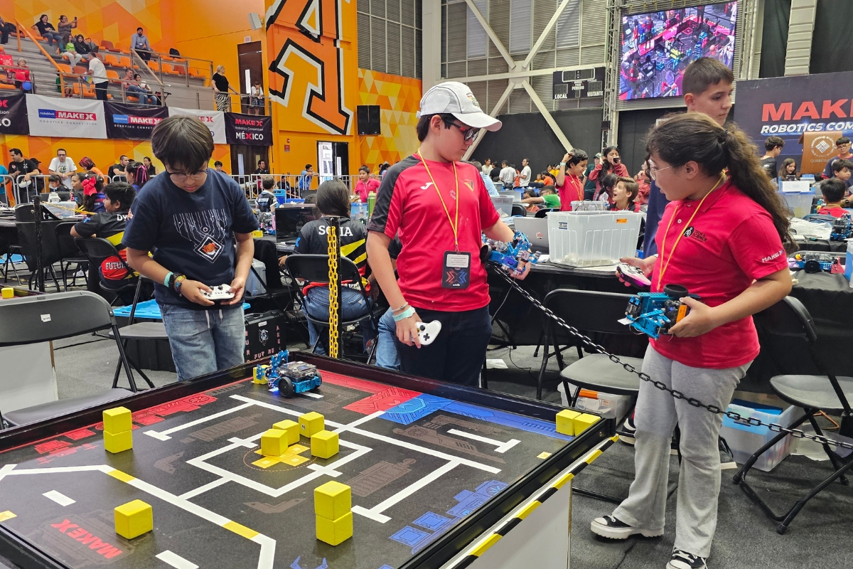 Robots, innovación y trabajo en equipo marcaron la experiencia de MakeX México, encuentro que reunió talento de 16 estados y Chile / Foto: Especial 