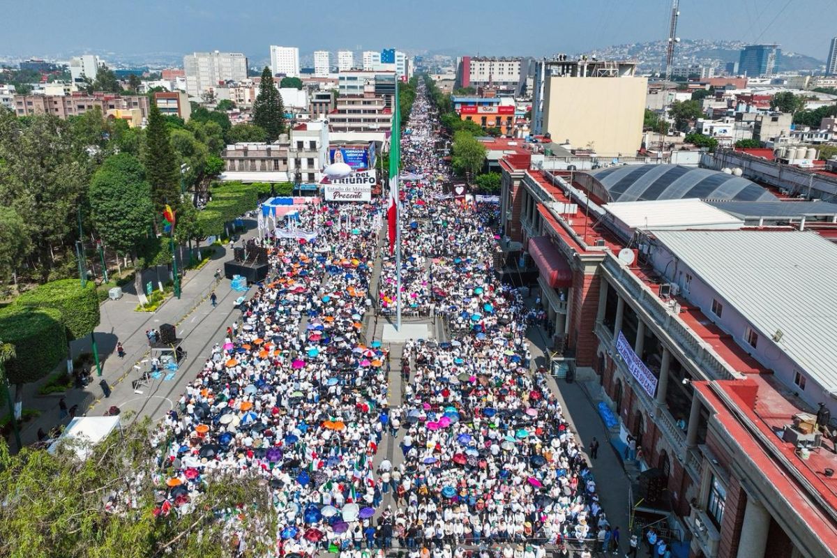 Más de 75 mil mexiquenses se congregaron en la Plaza Principal de Tlalnepantla para escuchar el mensaje de la presidenta Claudia Sheinbaum. Foto: Especial