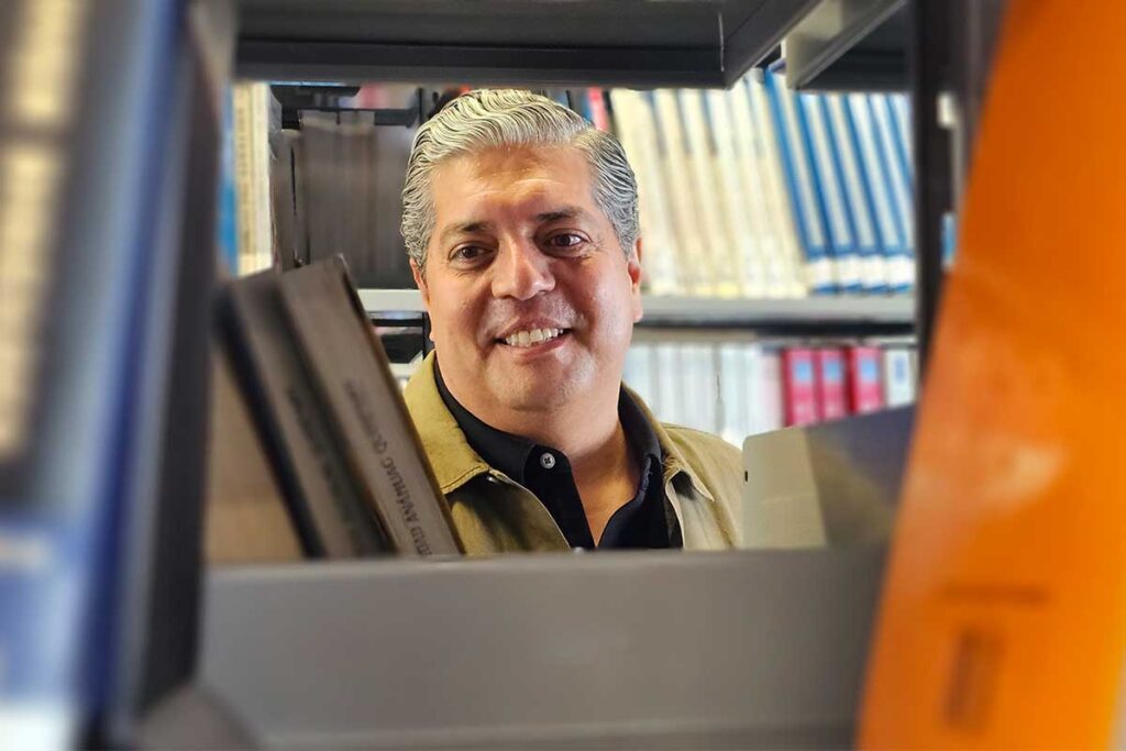 Enrique Álvarez Garibay imparte las las materias de Marketing Deportivo y Marketing Turístico en la Universidad Anáhuac Querétaro