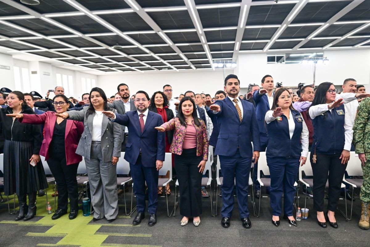 Más de mil 300 integrantes rindieron protesta en Toluca. Foto: Especial