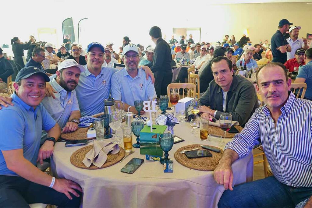 El Tec de Monterrey Campus Querétaro celebró la quinta edición del torneo de golf EXATEC Blue Open con gran afluencia