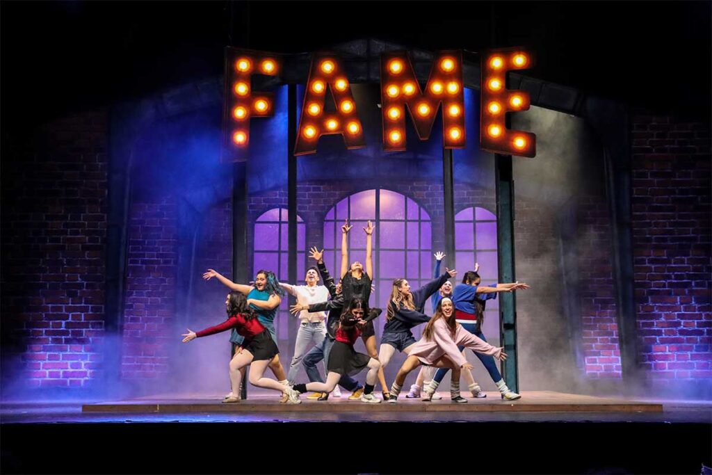 Estudiantes del Tec de Monterrey campus Querétaro presentan la obra de teatro FAME: El Musical al público en general