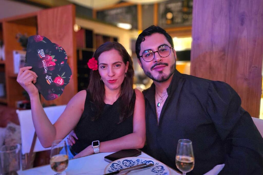 El restaurante de cocina española Sanlúcar festejó su décimo aniversario con la Feria de Sevilla en compañía de sus comensales