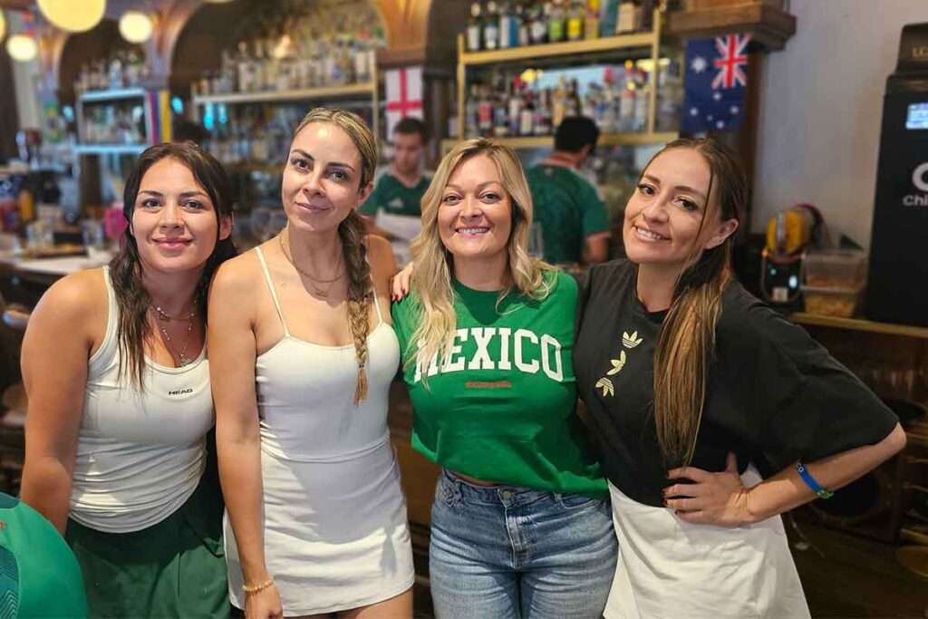 Ambiente mundialista en restaurantes de Querétaro