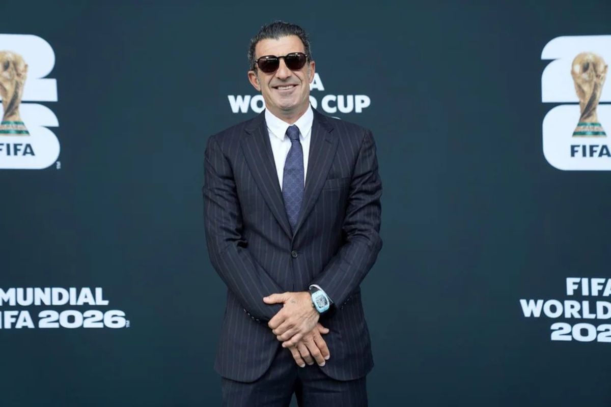 Luís Figo asistió como una de las grandes leyendas invitadas por la FIFA. Foto: Especial