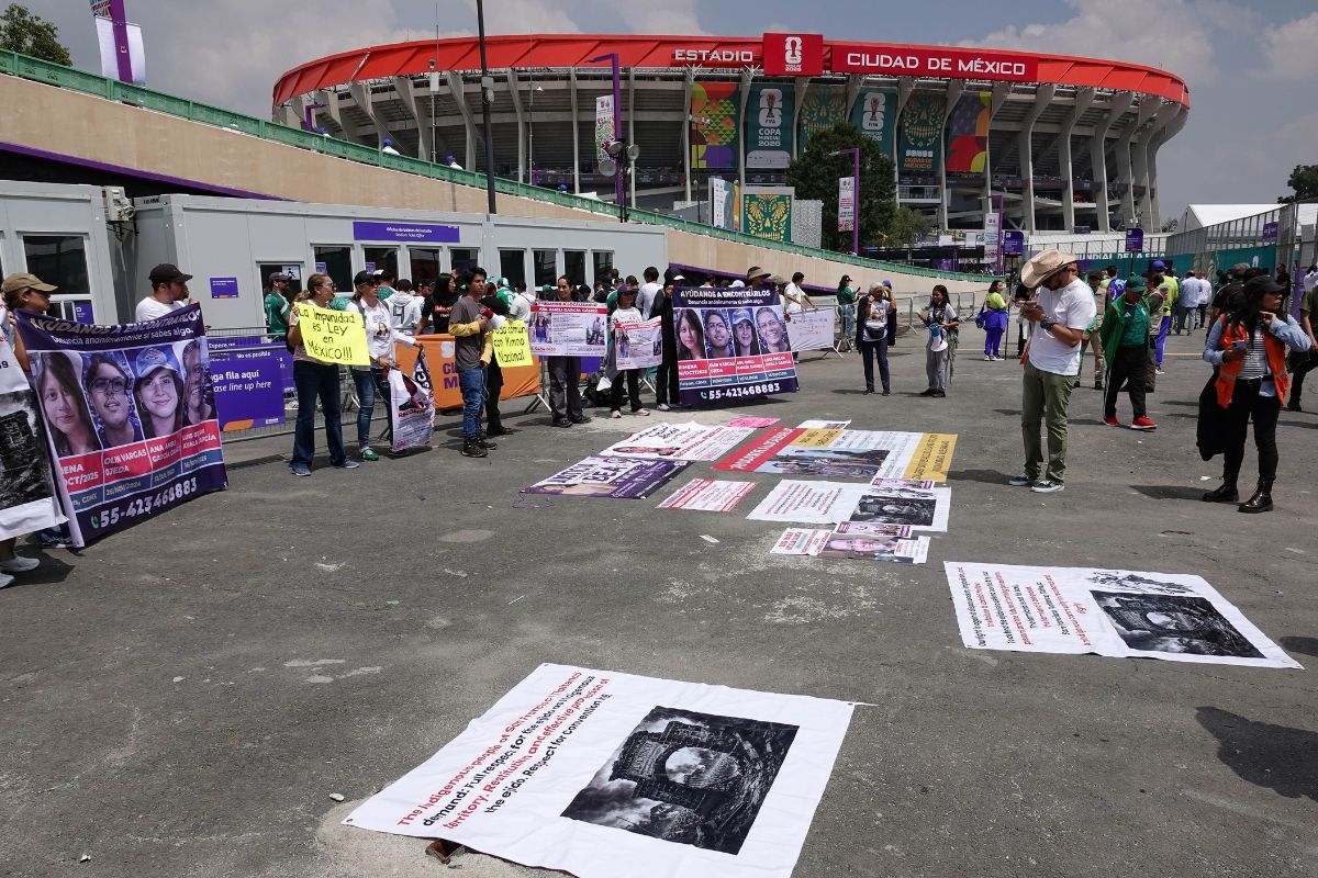 Las inmediaciones del estadio y varios corredores viales registraron concentraciones, marchas y manifestaciones durante la jornada. Foto: Cuartoscuro