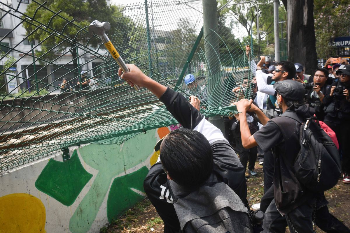 Miles de manifestantes se movilizaron en distintos puntos de la Ciudad de México durante la inauguración del Mundial 2026. Foto: Cuartoscuro