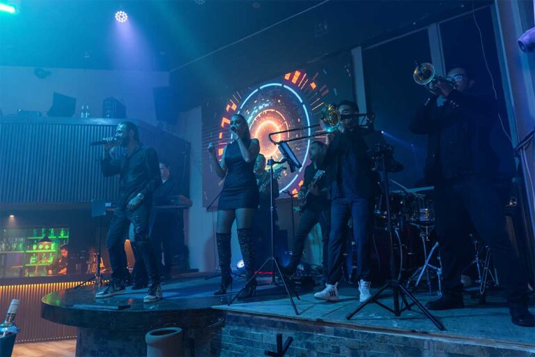 Quintana Live enciende las noches en Querétaro