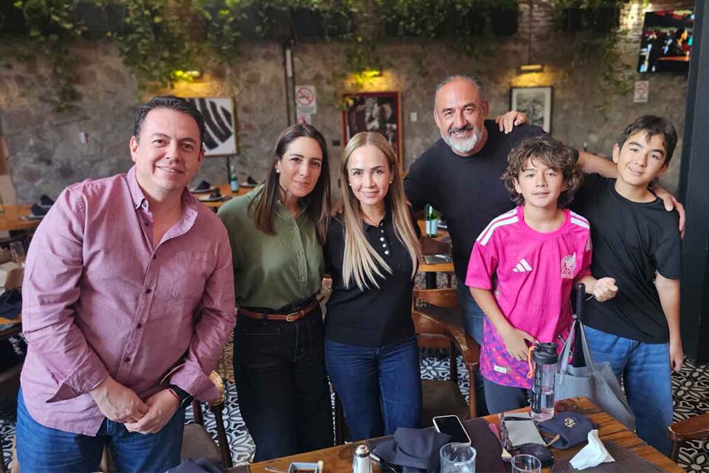Ambiente mundialista en restaurantes de Querétaro