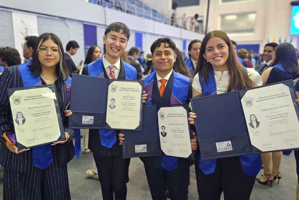 El Tec de Monterrey campus Querétaro celebró la graduación de la generación junio 2026