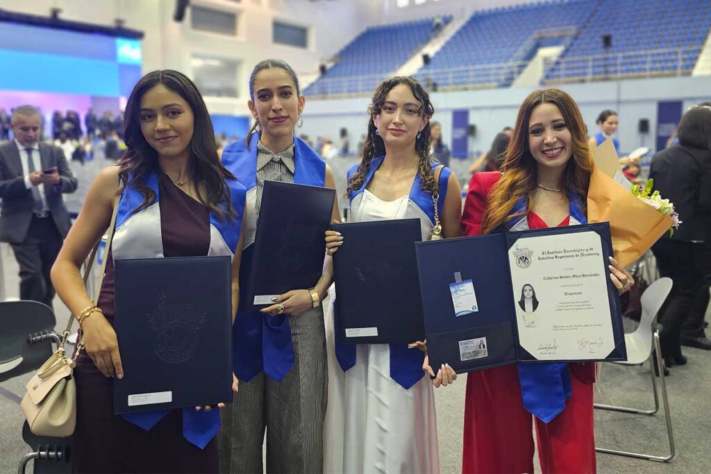 El Tec de Monterrey campus Querétaro celebró la graduación de la generación junio 2026